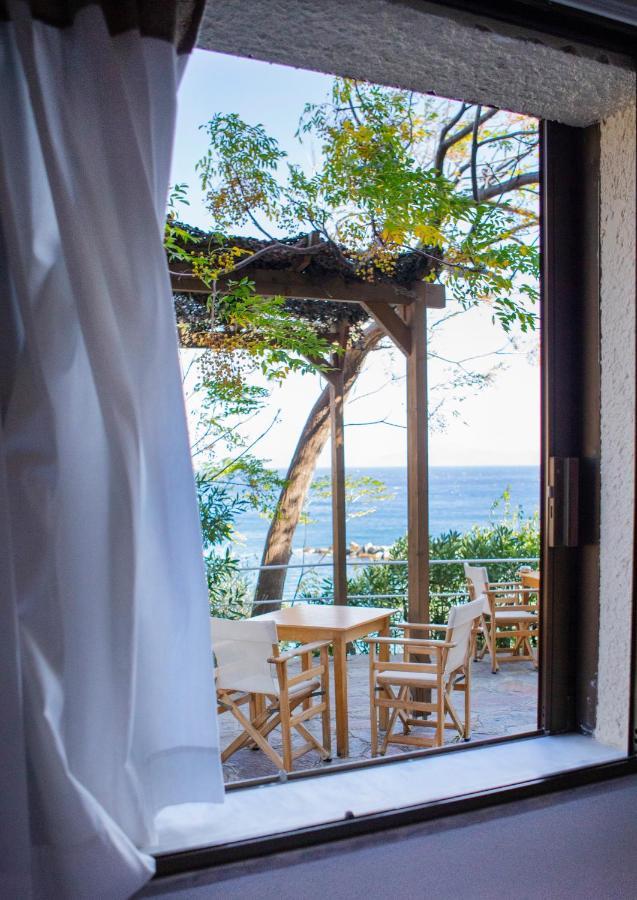 Marina Hotel Ágios Kírykos Екстериор снимка