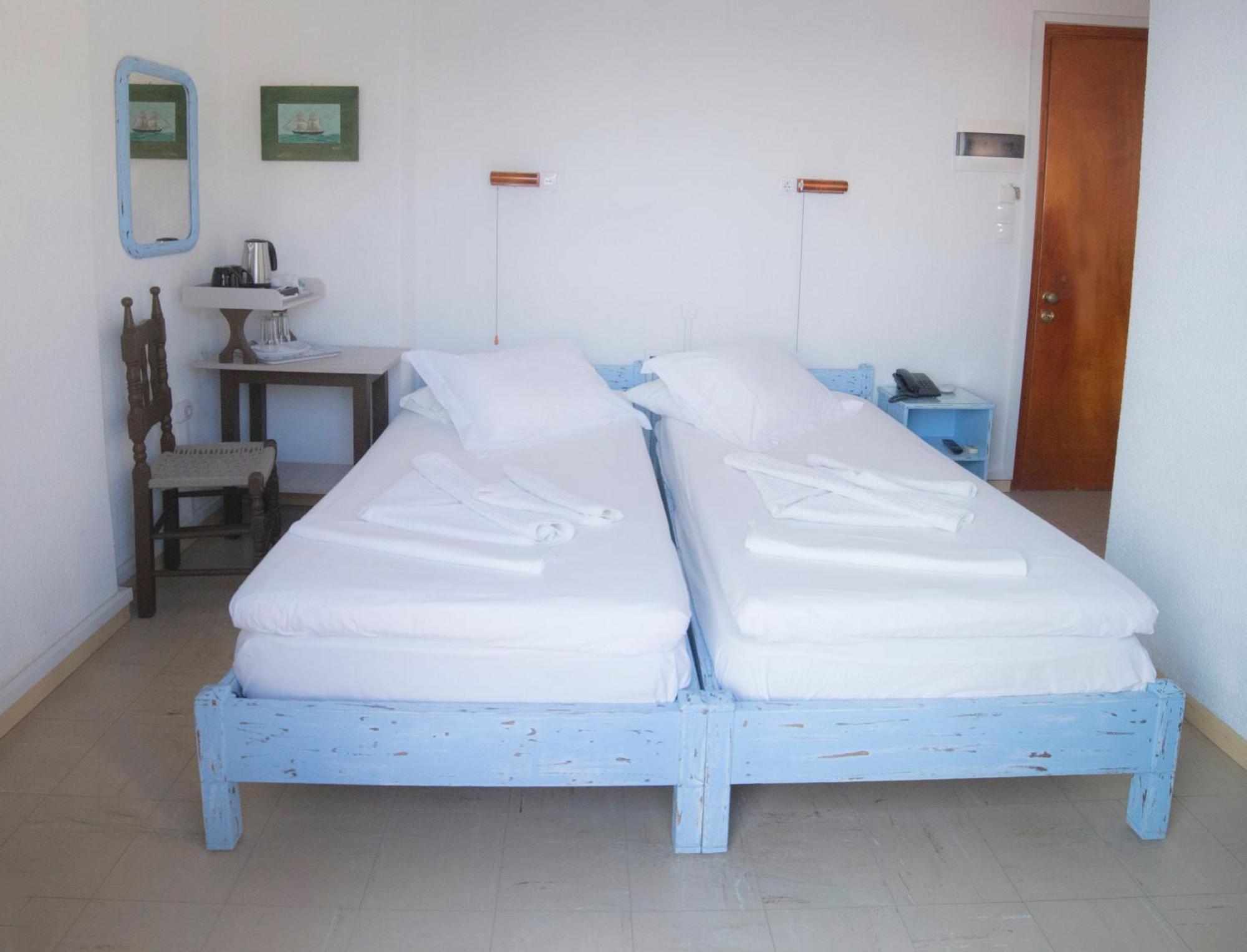 Marina Hotel Ágios Kírykos Екстериор снимка