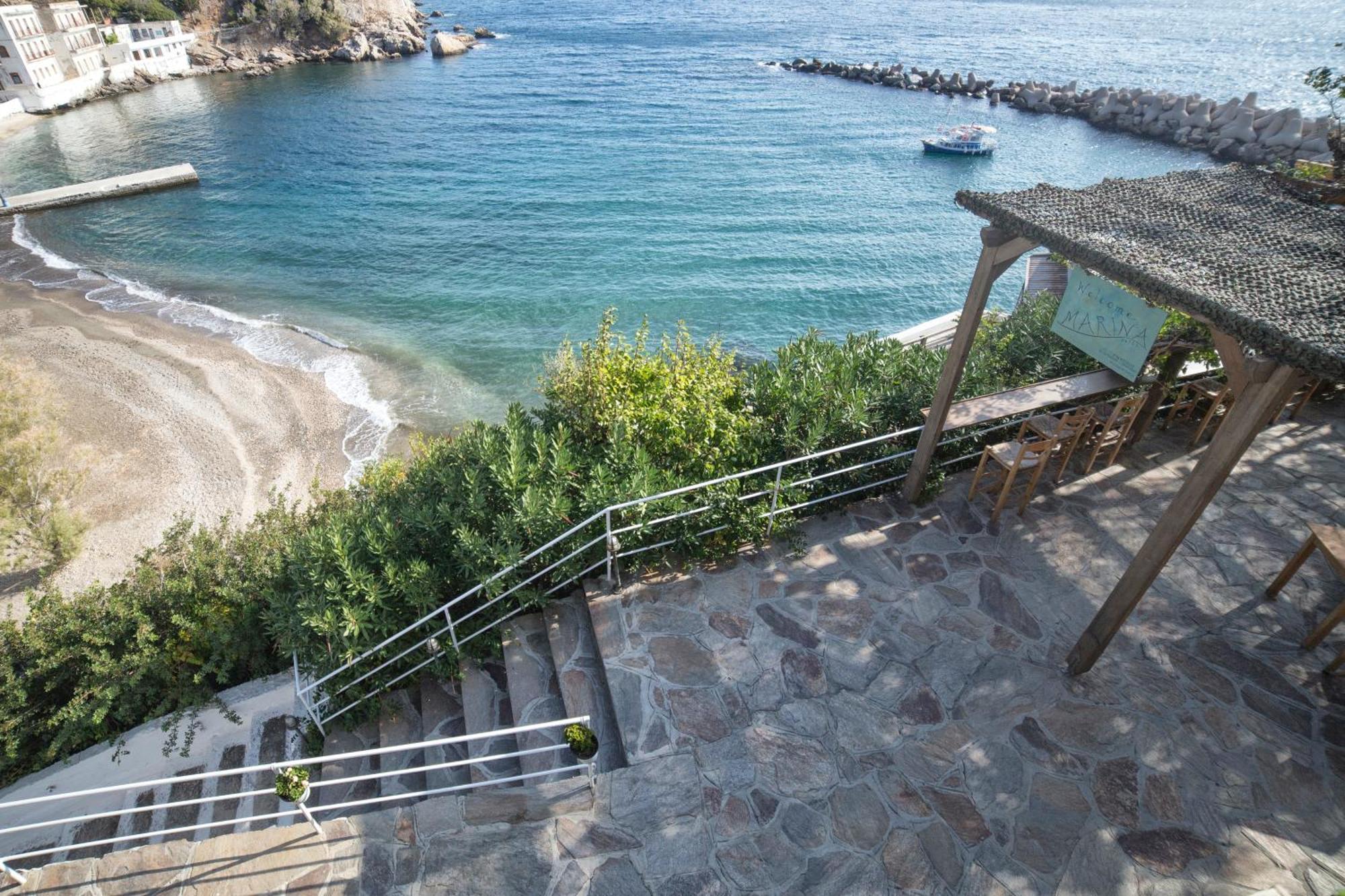 Marina Hotel Ágios Kírykos Екстериор снимка
