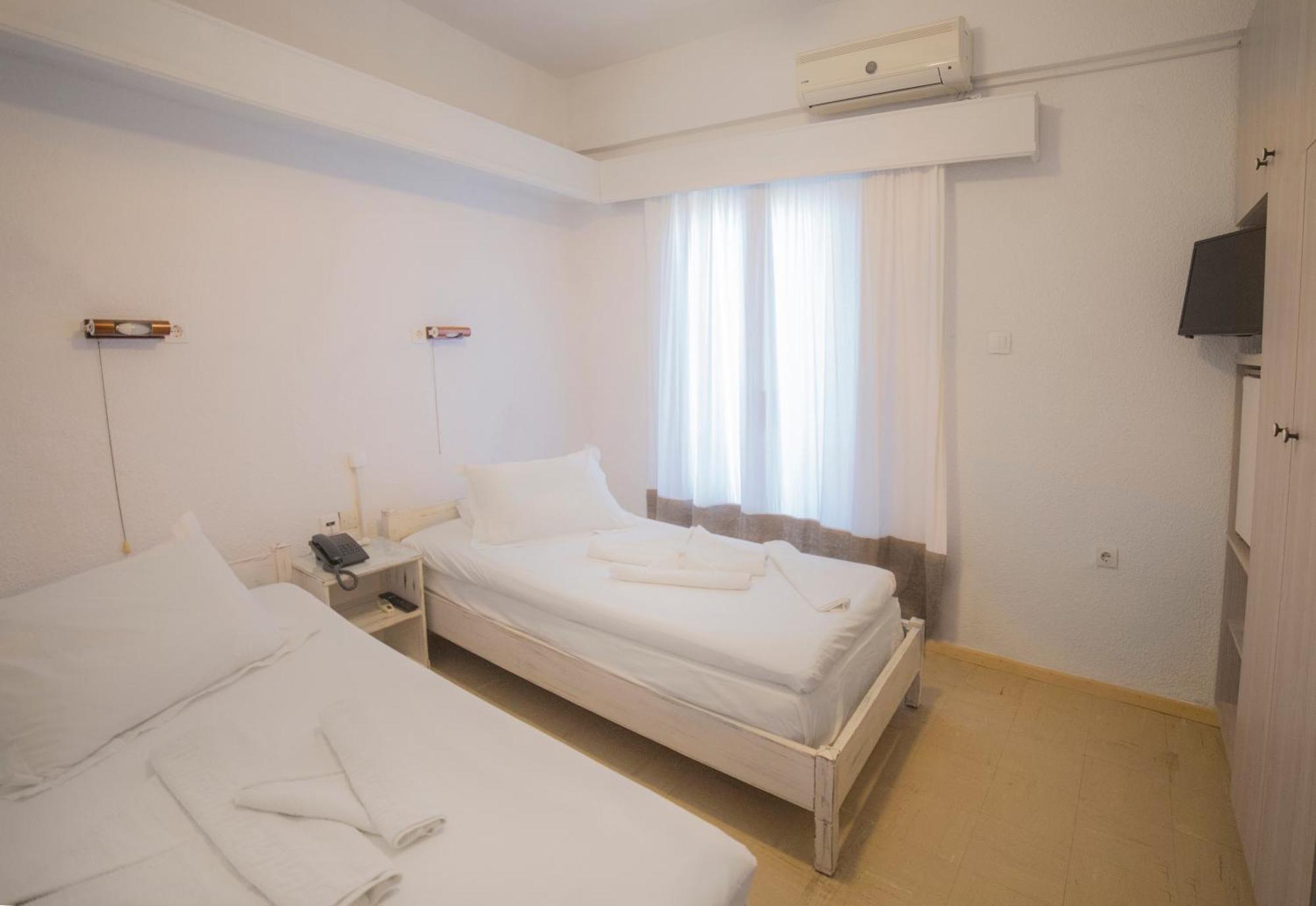 Marina Hotel Ágios Kírykos Екстериор снимка