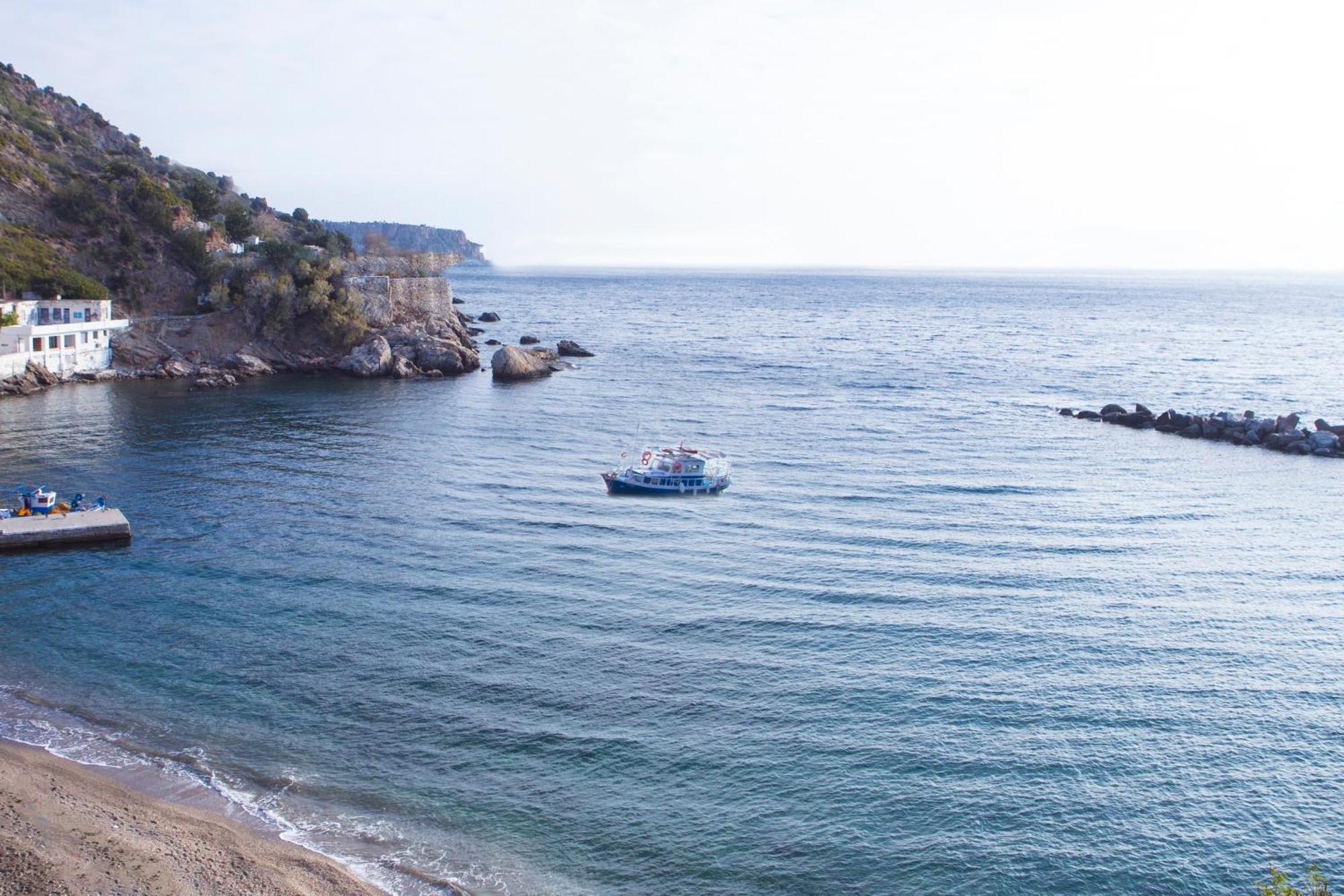 Marina Hotel Ágios Kírykos Екстериор снимка